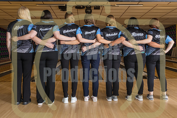 Girls Team Back